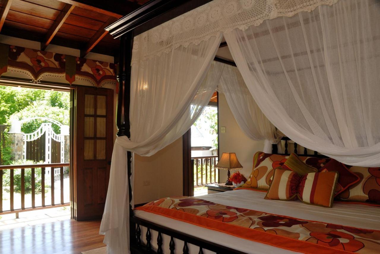 Spring Hotel Bequia Port Elizabeth Exterior photo